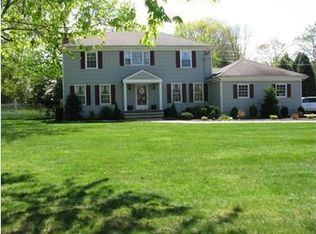 326 Lake Rd, Basking Ridge, NJ 07920