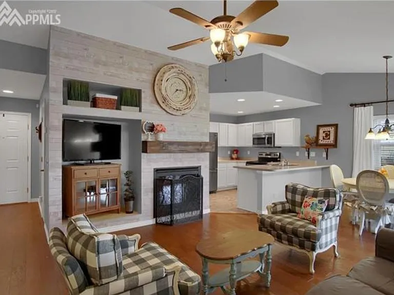 4345 Ranch Creek Dr — Photo 8