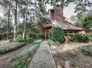 1914 Forest Garden Dr, Kingwood, TX 77345