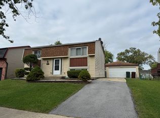 17770 Arlington Dr, Country Club Hills, IL 60478