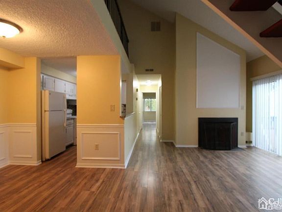 3rd image of 1618 Aspen Dr
