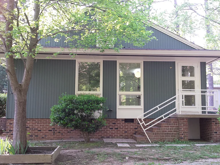 2719 Broad St — Photo 1