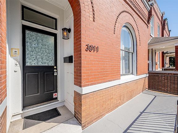3rd image of 3011 Utah St