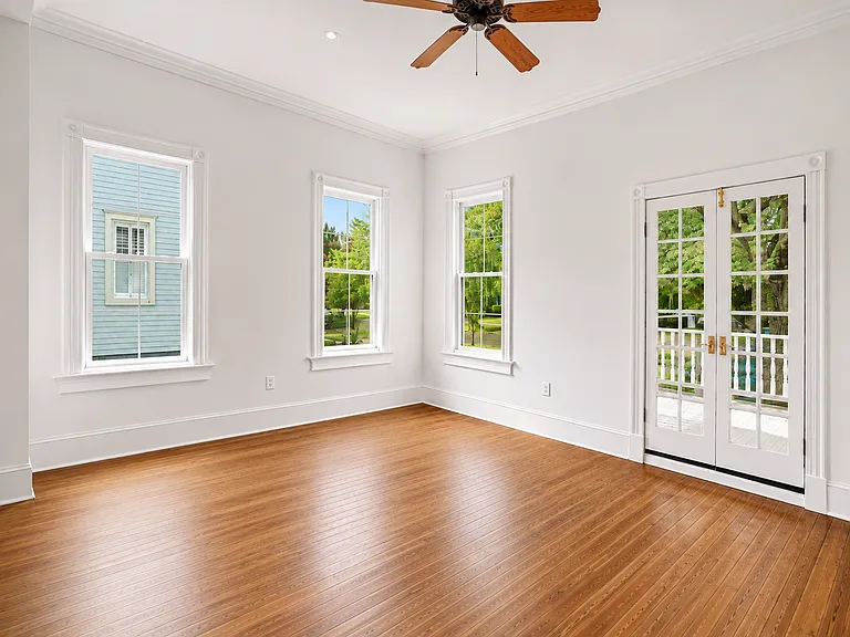 1202 E Duffy St — Photo 18