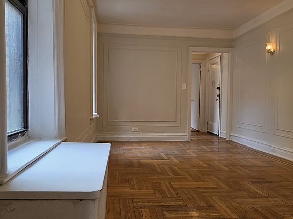 3rd image of 110 Seaman Ave APT 7M