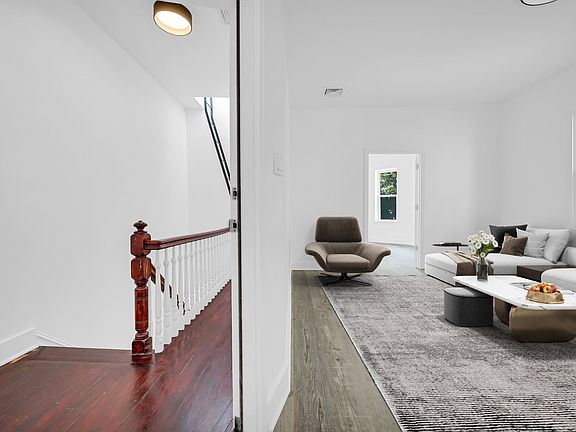 2nd image of 3127 Sedgwick Ave #2