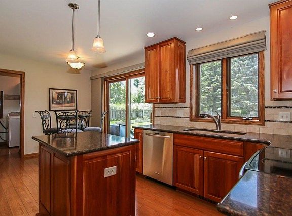 2nd image of 3383 Kuehling Dr