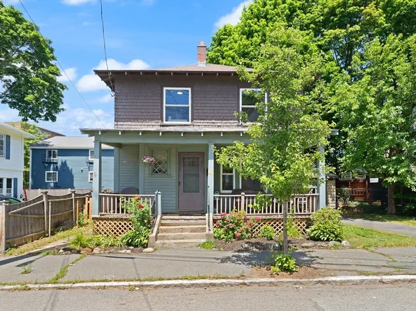 47 Wallis St, Beverly, MA 01915