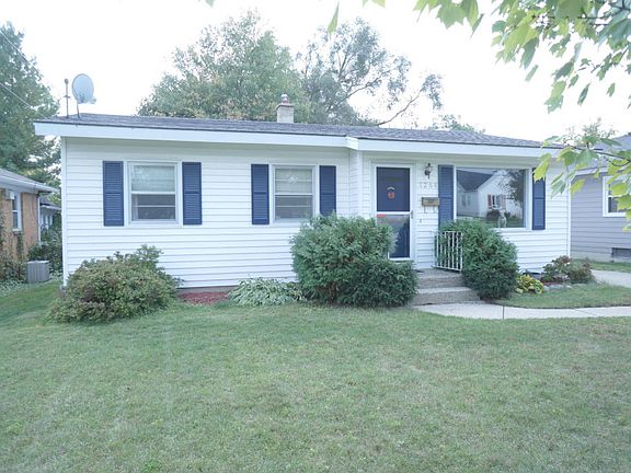 2nd image of 1264 Oaklawn St NE