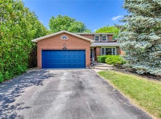 1025 Vanier Dr, Mississauga, ON L5H 4B2