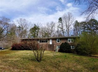 420 Forest Acres Cir, Walhalla, SC 29691