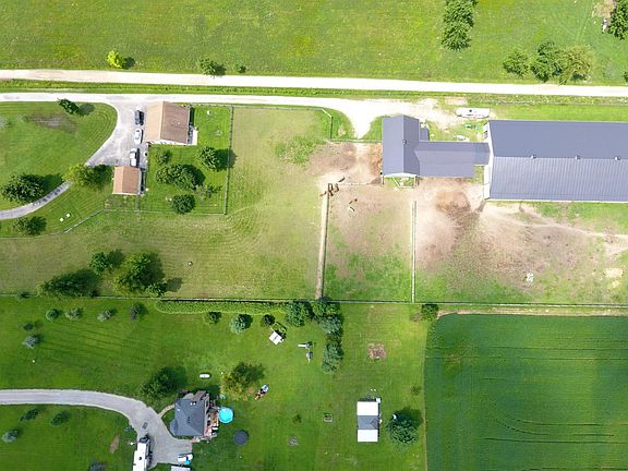 3rd image of 7190 Ross Rd