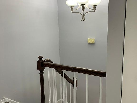 4th image of 1153 N Chesapeake Ct