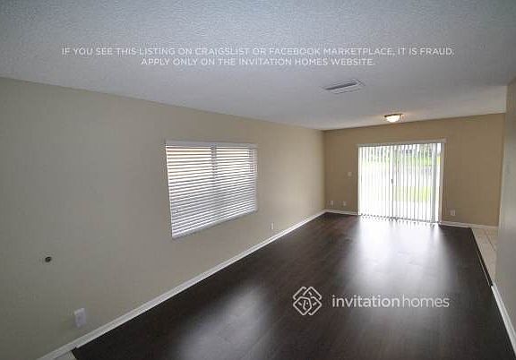 2nd image of 10364 Sunstream Ln
