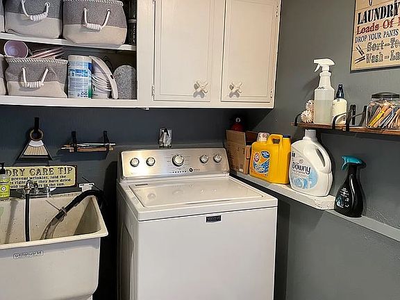 4th image of 6276 Chase Dr