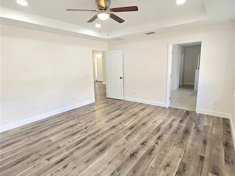 120 Clinton Ave — Photo 17