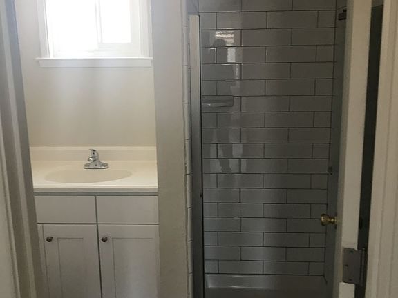 5th image of 246 Center Ave APT D