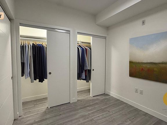 5th image of 2035 Glenaire Dr #123