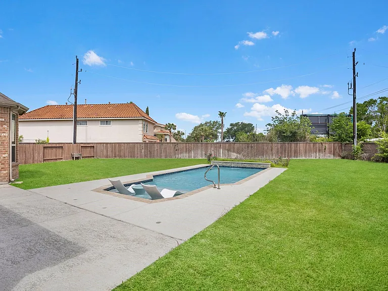 24910 Meadowthorn Crest Ln — Photo 34