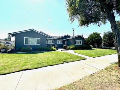 1042 E Almond Ave, Orange, CA, 92866