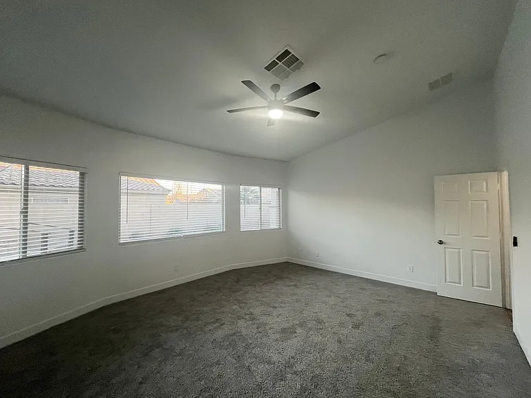 3816 Waynesvill St — Photo 28