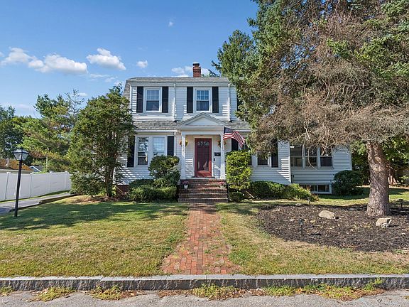 3rd image of 52 Wellwood Road