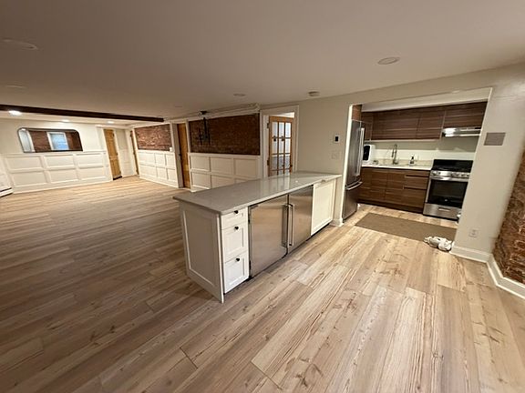 4th image of 490 Columbus Ave #6