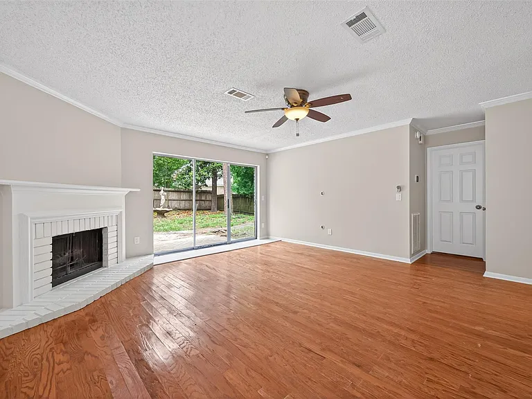 106 Breezy Point Pl — Photo 7