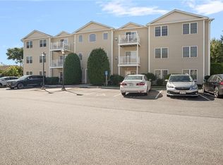 Country View Condominiums, Cranston, RI 02920