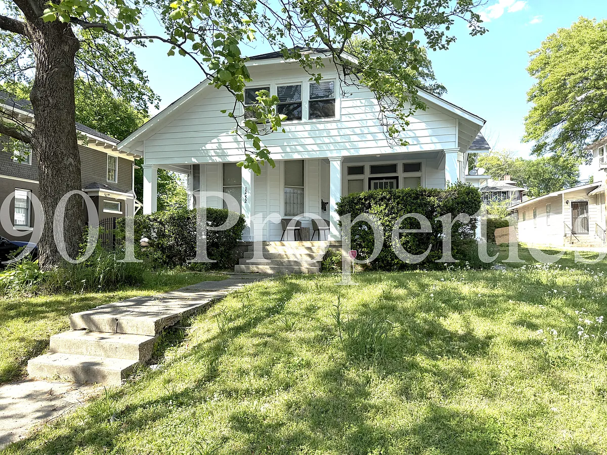Building Photo - 1252 Harbert Ave #2