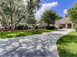 52 Old Fort Dr, Hilton Head Island, SC 29926