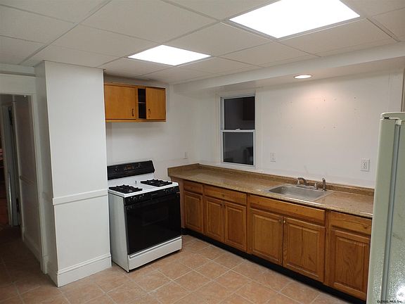 5th image of 464 Livingston Ave
