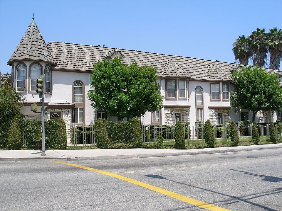 Walnut Grove / Fern Ave.