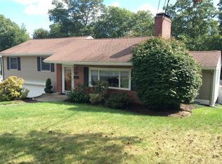 4 Melch Rd, Lynnfield, MA 01940