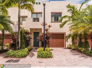 3233 SW 16th Ter, Fort Lauderdale, FL 33315