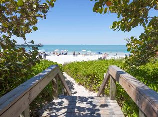 2901 Crayton Rd, Naples, FL 34103