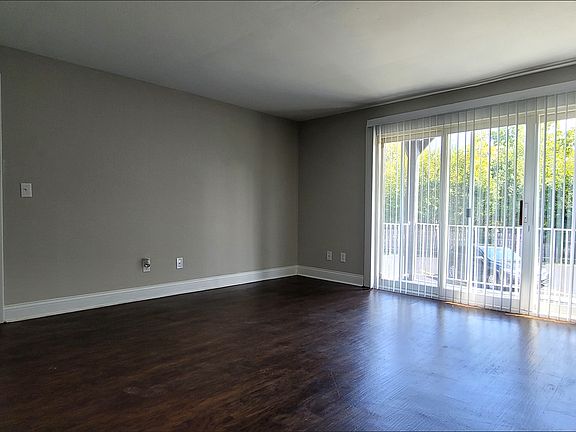 3rd image of 4420 Flowerdale Ave #E