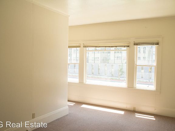 2nd image of 2119 Hearst Ave APT 01