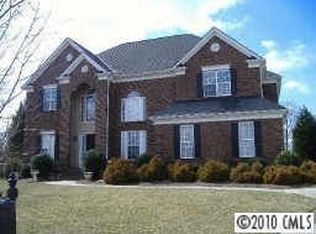8016 Birdie Ct, Matthews, NC 28104
