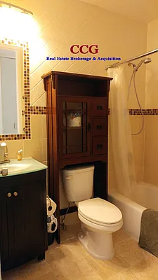 Rented by CCG Real Estate Brokerage | media 7