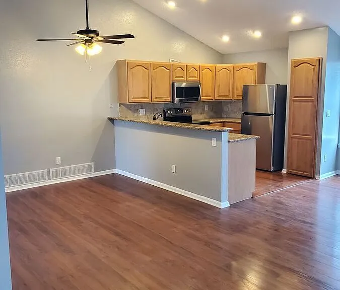 8484 Wheatgrass Cir — Photo 2
