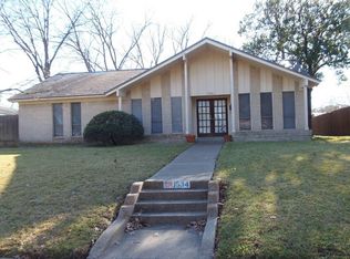 1534 Douglas Dr, Garland, TX 75041