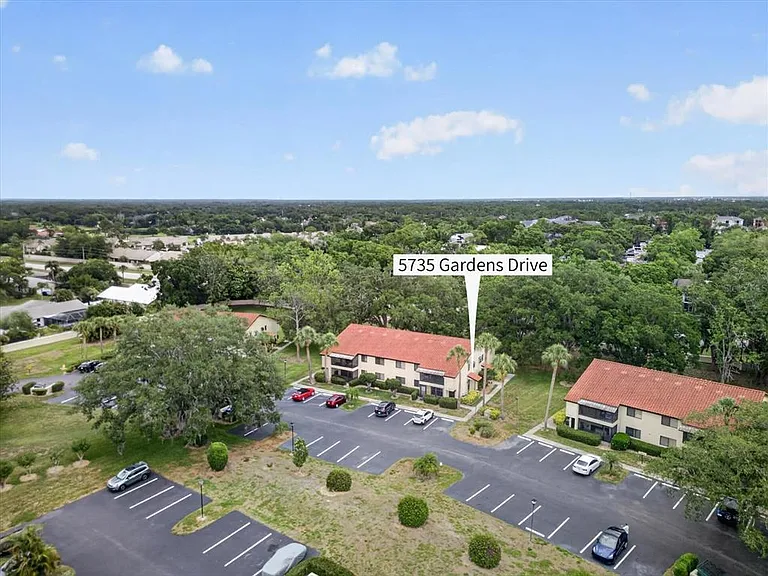 5735 Gardens Dr #5735 — Photo 3