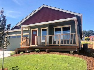 530 NE Fern Ave, Dallas, OR 97338