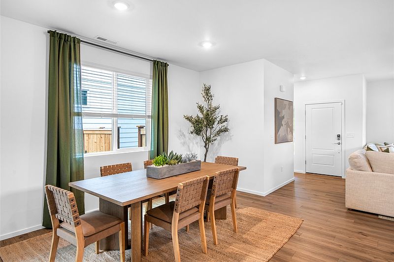 4th image of 4246 SW Loften Street