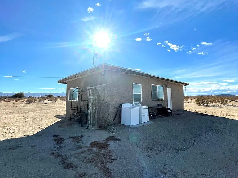 3585 Pampas Ave — Photo 3