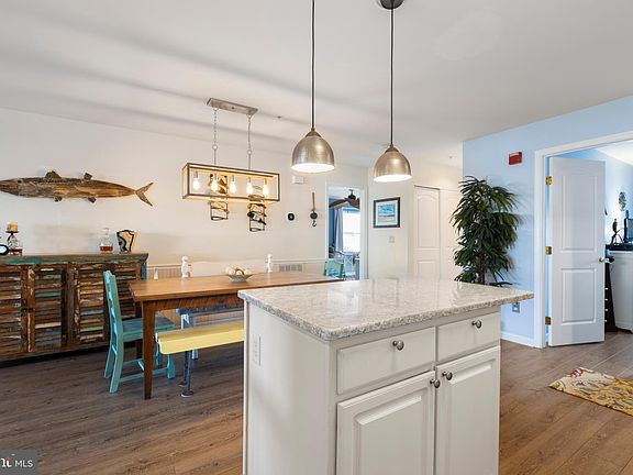 5th image of 36501 Palm Dr Unit 1106