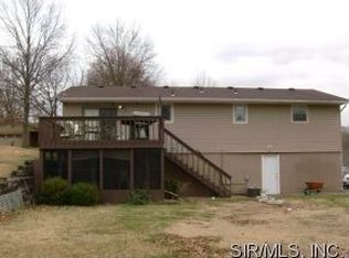 209 Woodridge Ct, Collinsville, IL