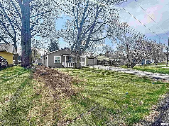 3rd image of 1018 Jones St