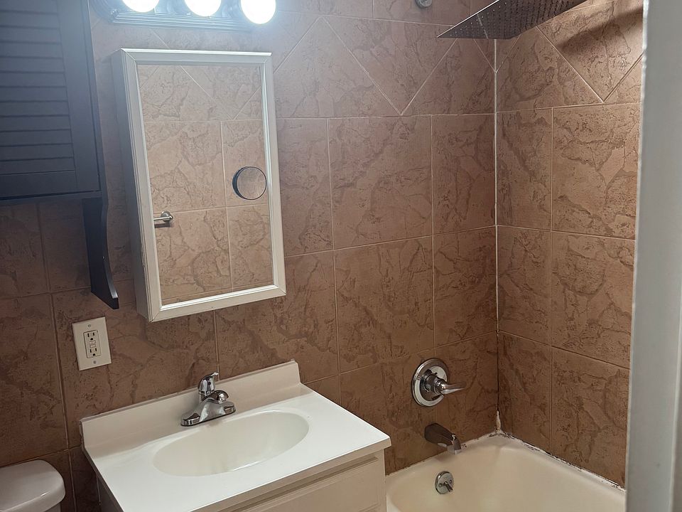 2nd image of 145 Lincoln Ave APT 6F